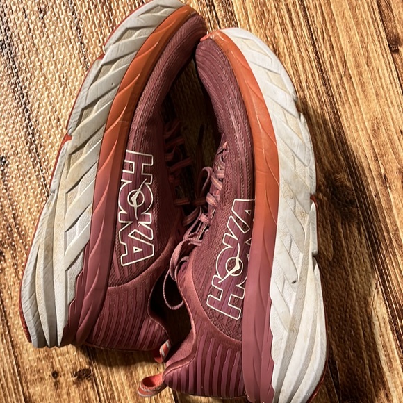 🌹 🏃🏼♀️ 🌹• HOKA x One x One • 🌹🏃🏼♀️🌹 … Style Vibes - Picture 6 of 13